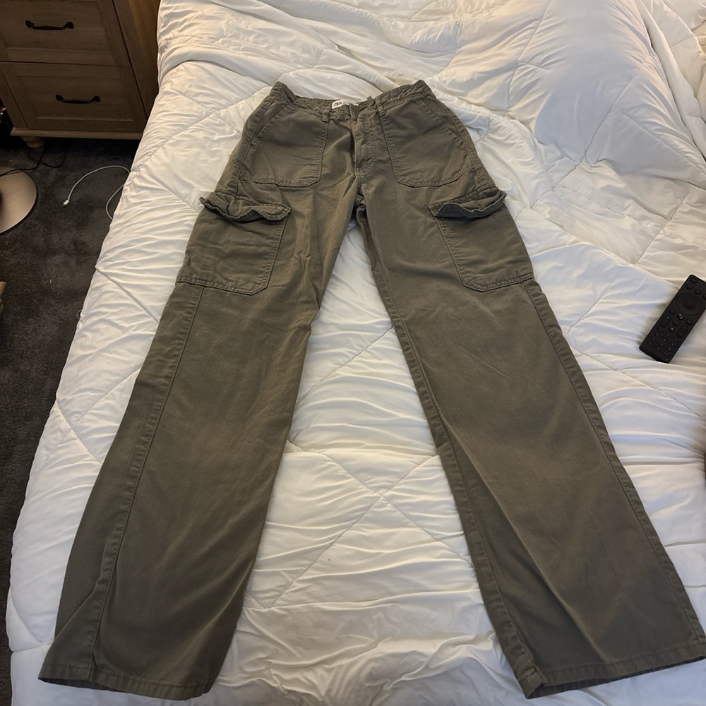 Zara Women's Cargo Pants - Olive Green